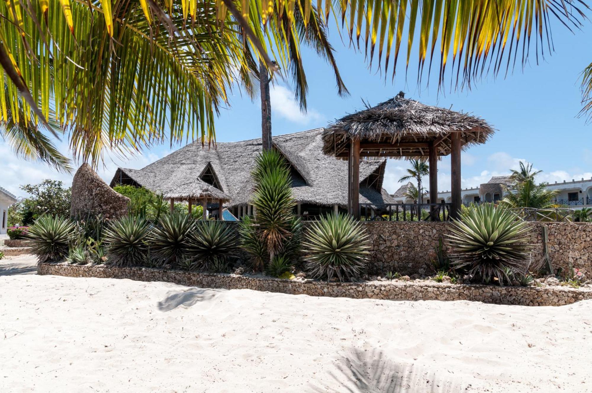 Twiga Beach Resort Ватаму Экстерьер фото