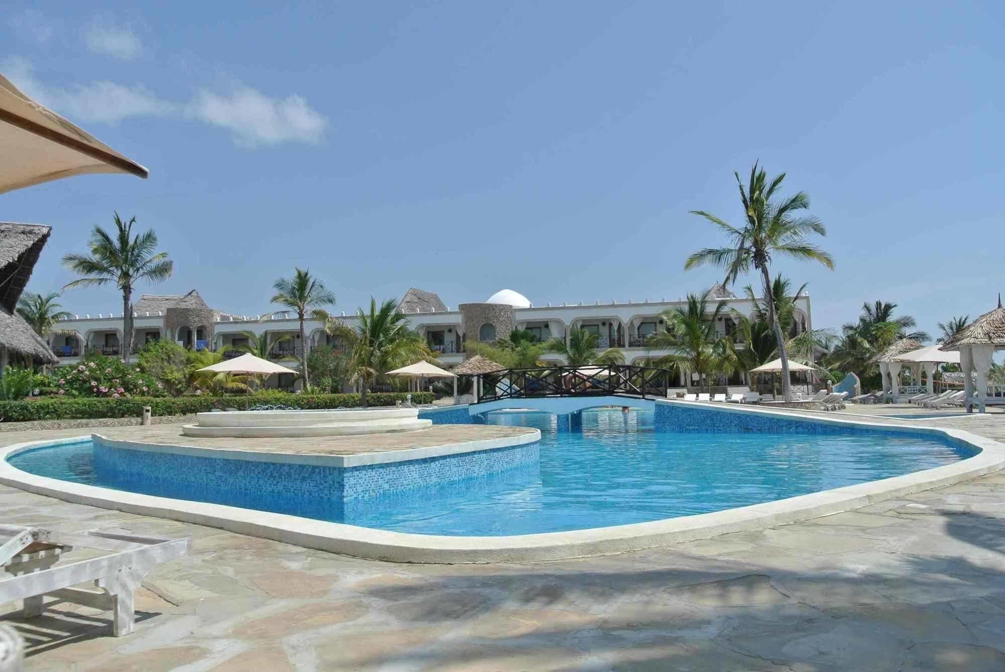 Twiga Beach Resort Ватаму Экстерьер фото